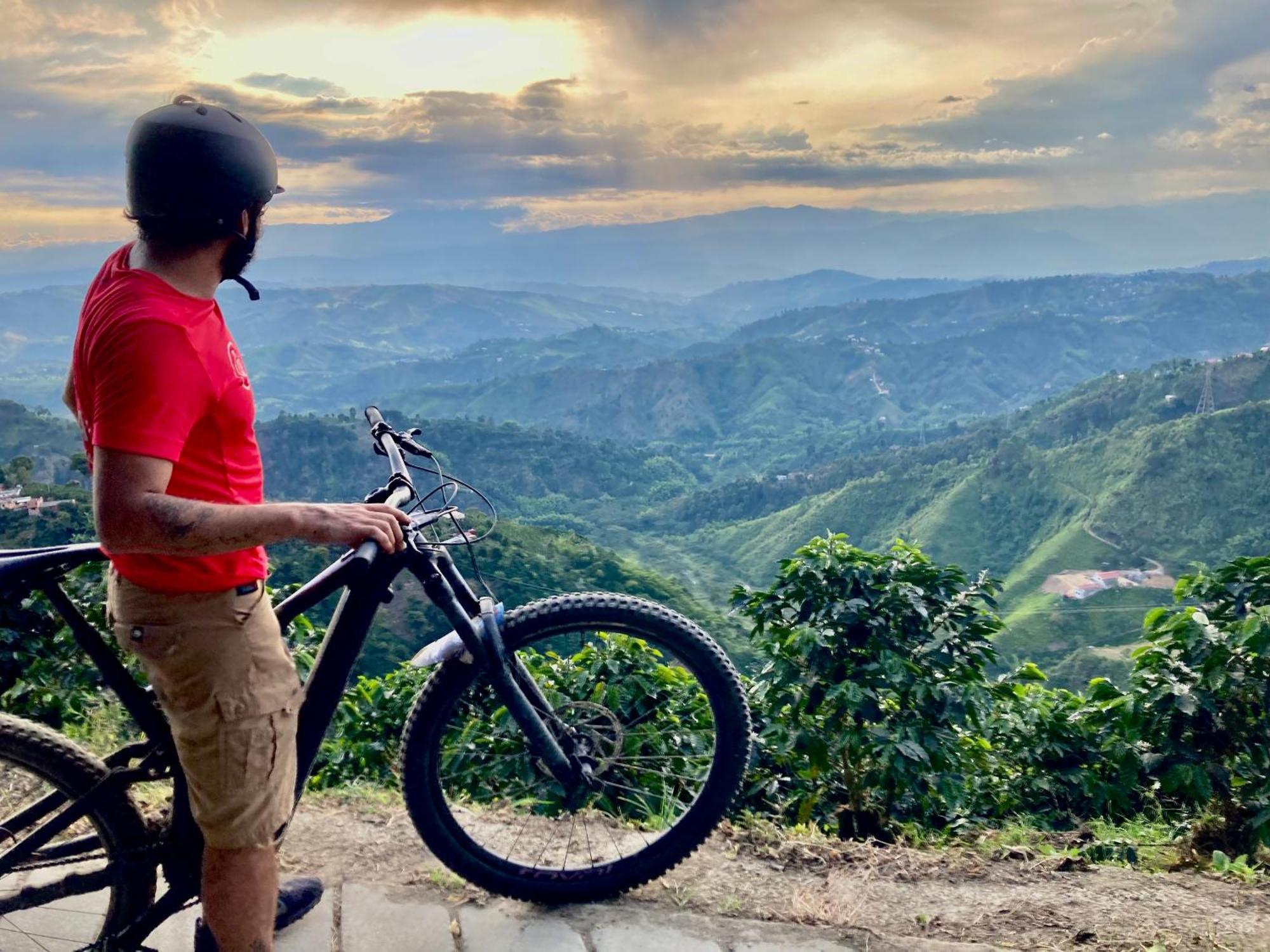 Aldea Sabatinga Villa Manizales Bagian luar foto